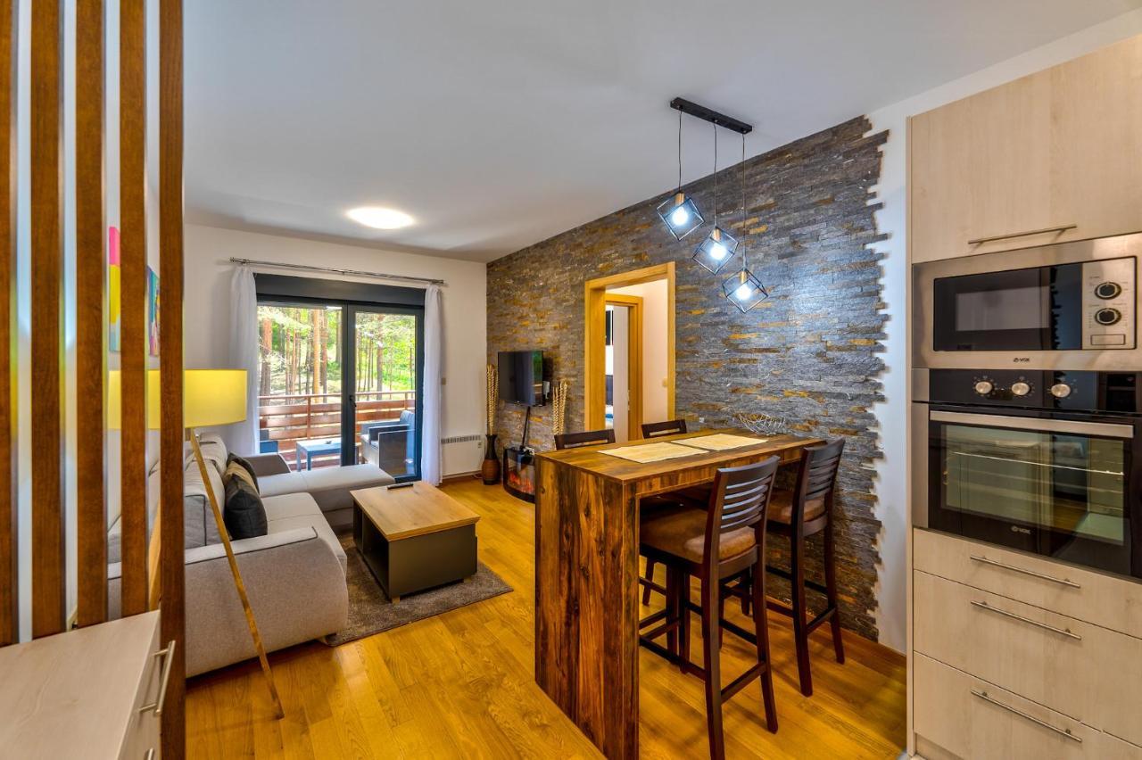 Vila Pekovic Green, Pine Trees View 2 Bedrooms Apartment Zlatibor Exteriér fotografie